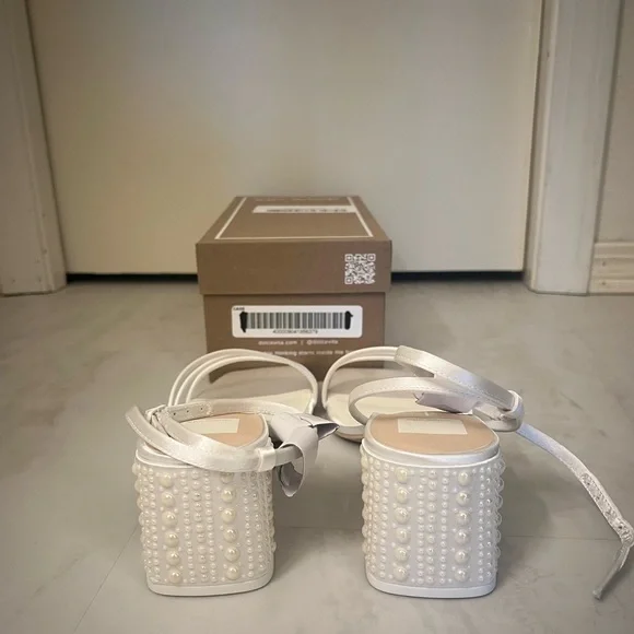 Dolce Vita Pearl Heels - Picture 3 of 6